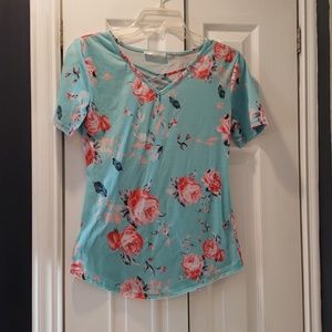 Light blue floral tip